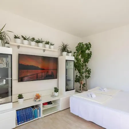 Appartement Adriatic Pearl - One Bedroom With Balcony And Sea View *