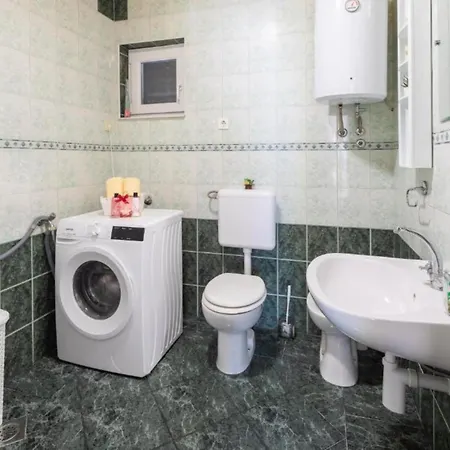 Adriatic Pearl - One Bedroom With Balcony And Sea View Omiš