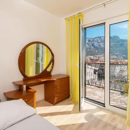 Appartement Adriatic Pearl - One Bedroom With Balcony And Sea View Omiš