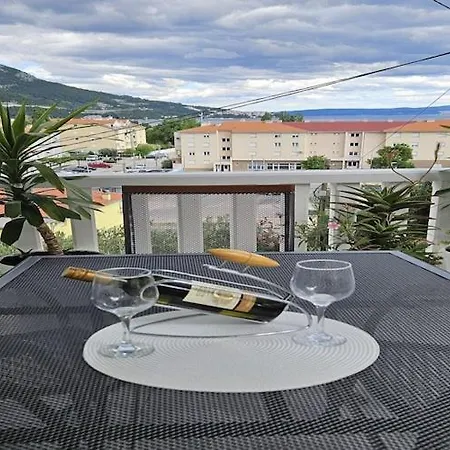 Апартаменты Adriatic Pearl - One Bedroom With Balcony And Sea View *
